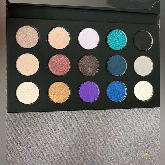 Makeup Forever Professional-Paris  15 Shadow Pallet New In Box 100% Authentic - Picture 2 of 4